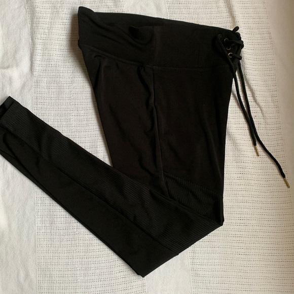 M Moto Leggings - Picture 1 of 4